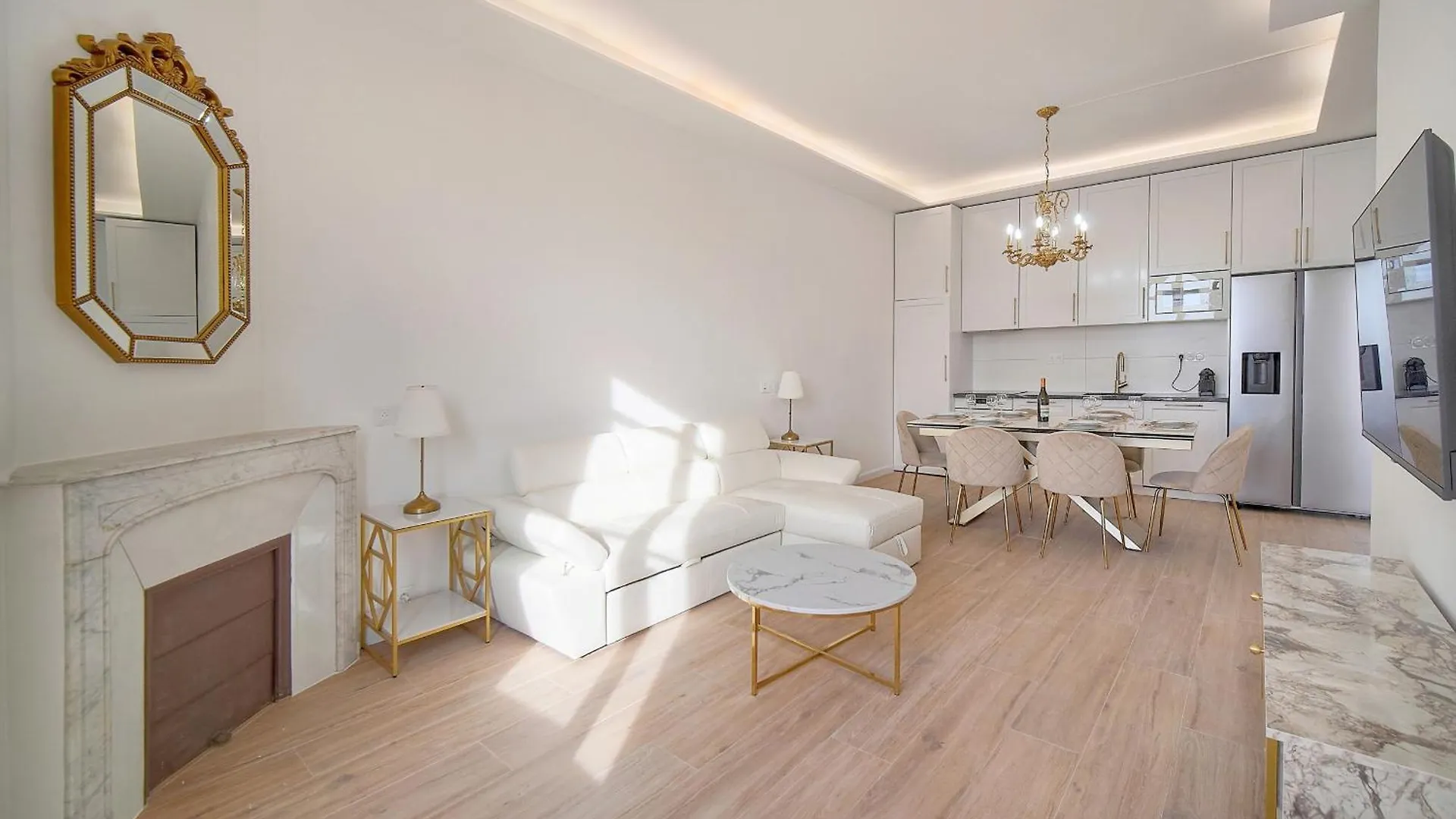 Exceptionnel 4 Pieces Balcon Carre D Or A3B129 Apartment Cannes
