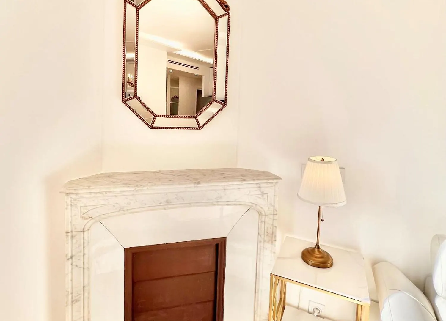Exceptionnel 4 Pieces Balcon Carre D Or A3B129 Apartment Cannes France