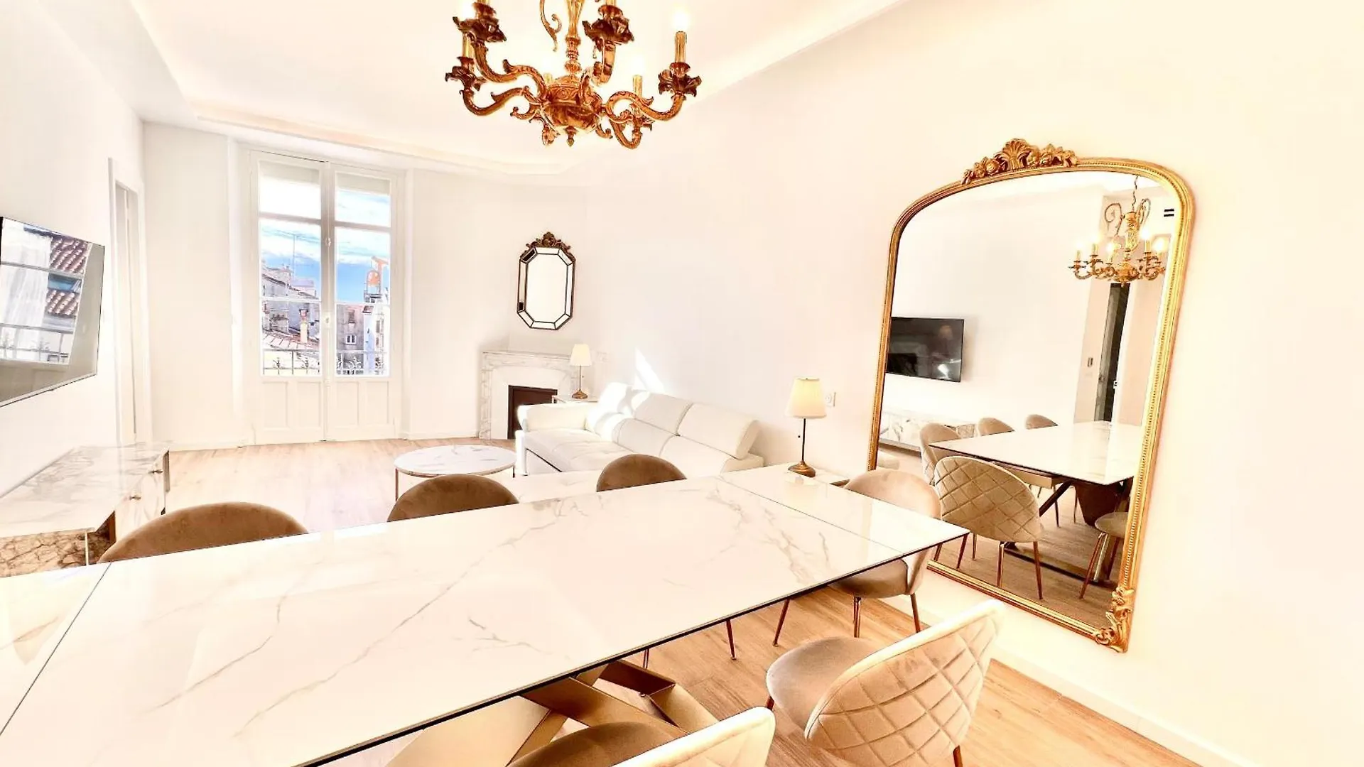 Exceptionnel 4 Pieces Balcon Carre D Or A3B129 Apartment Cannes France