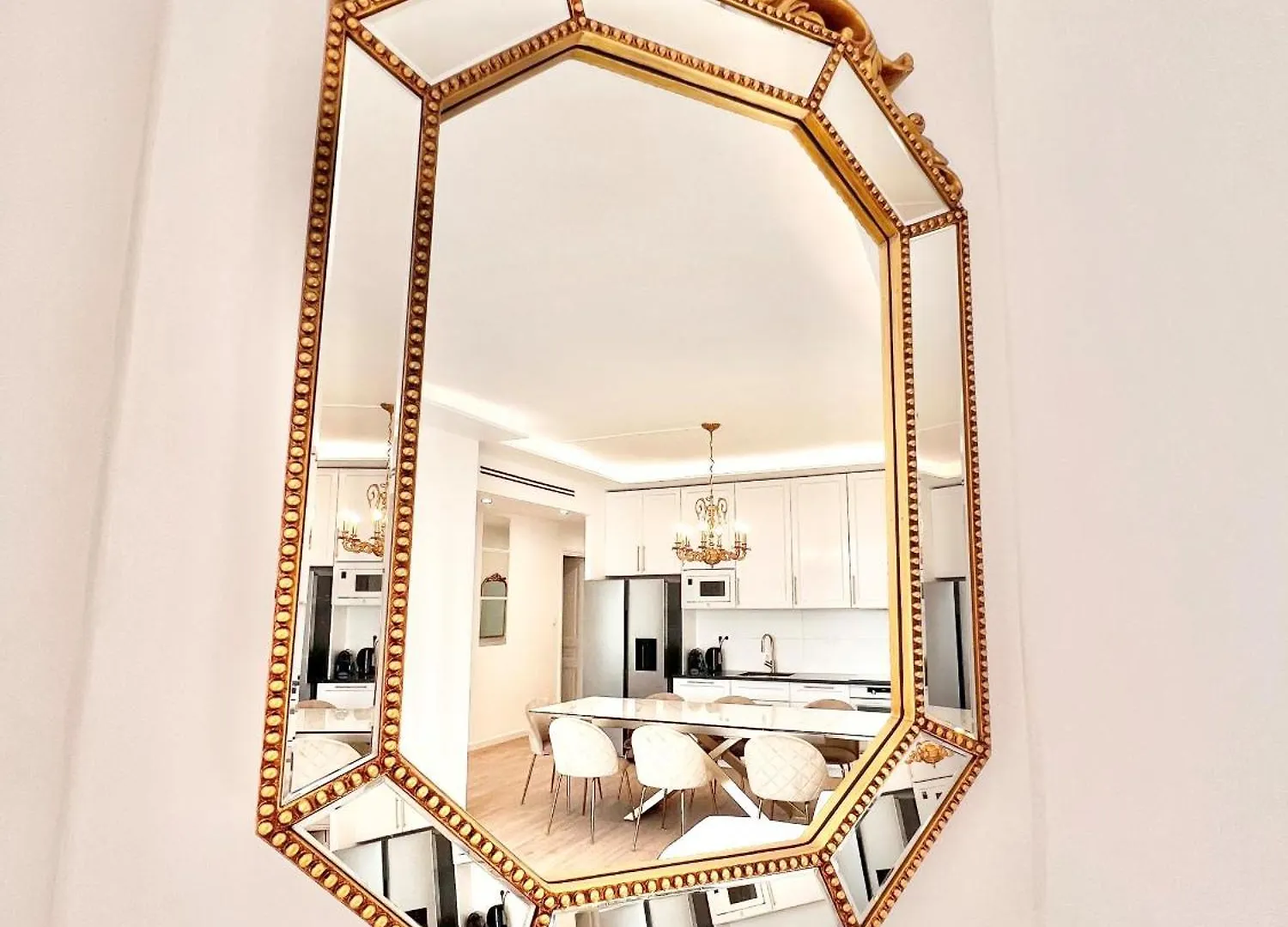 Exceptionnel 4 Pieces Balcon Carre D Or A3B129 Apartment Cannes