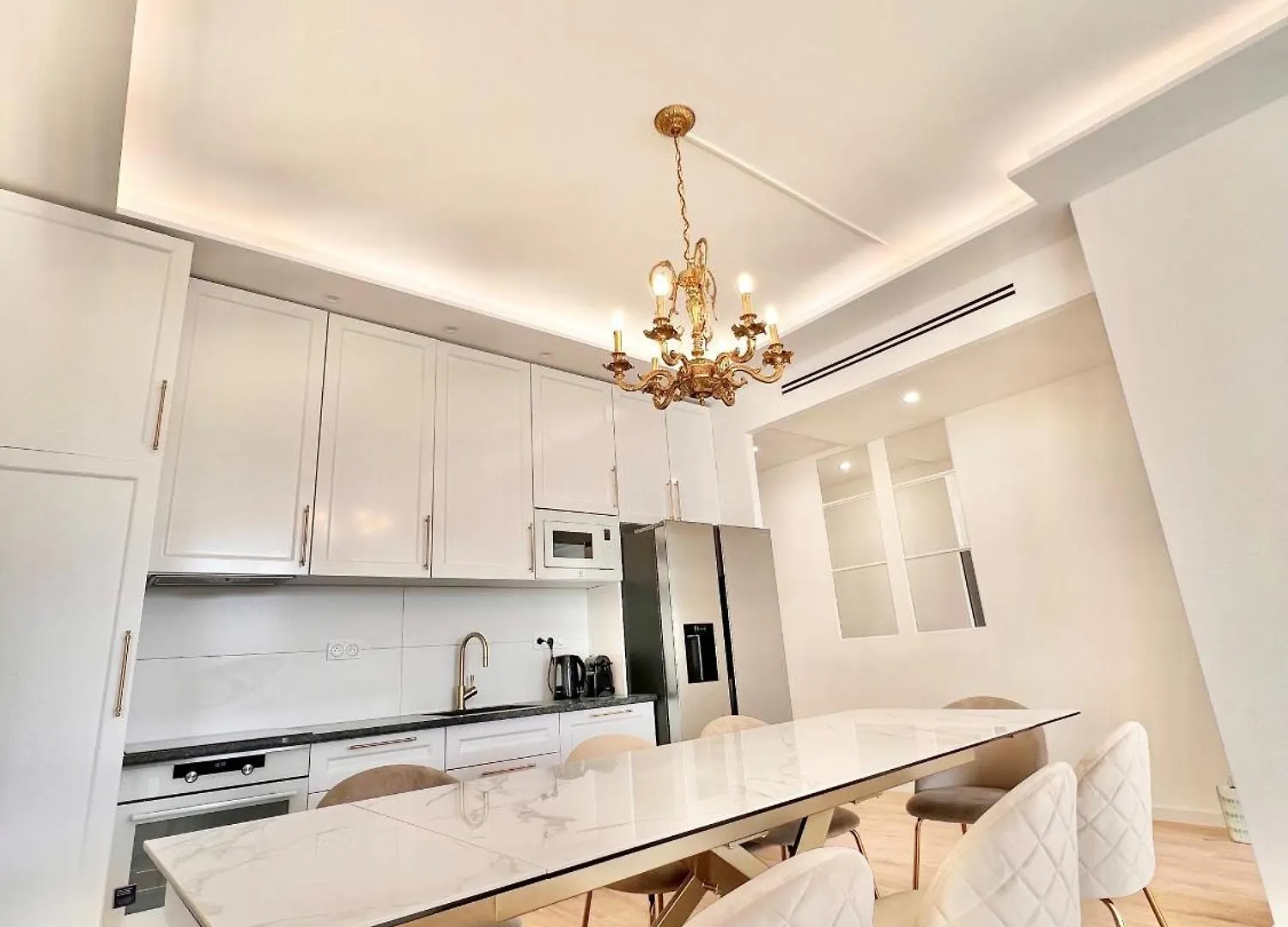 Exceptionnel 4 Pieces Balcon Carre D Or A3B129 Apartment Cannes France